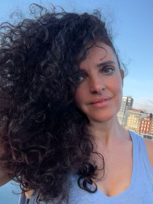 Conversaciones · Tres preguntas a Leticia González Díaz